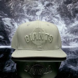 NEW San Francisco Giants Pro Standard Gray SnapBack Hat MLB Official Cap Flat
